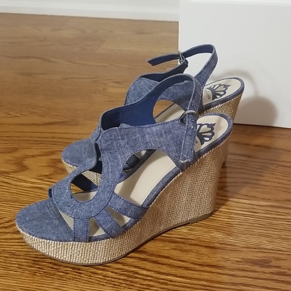 Denim platform sandals. - Picture 3 of 6